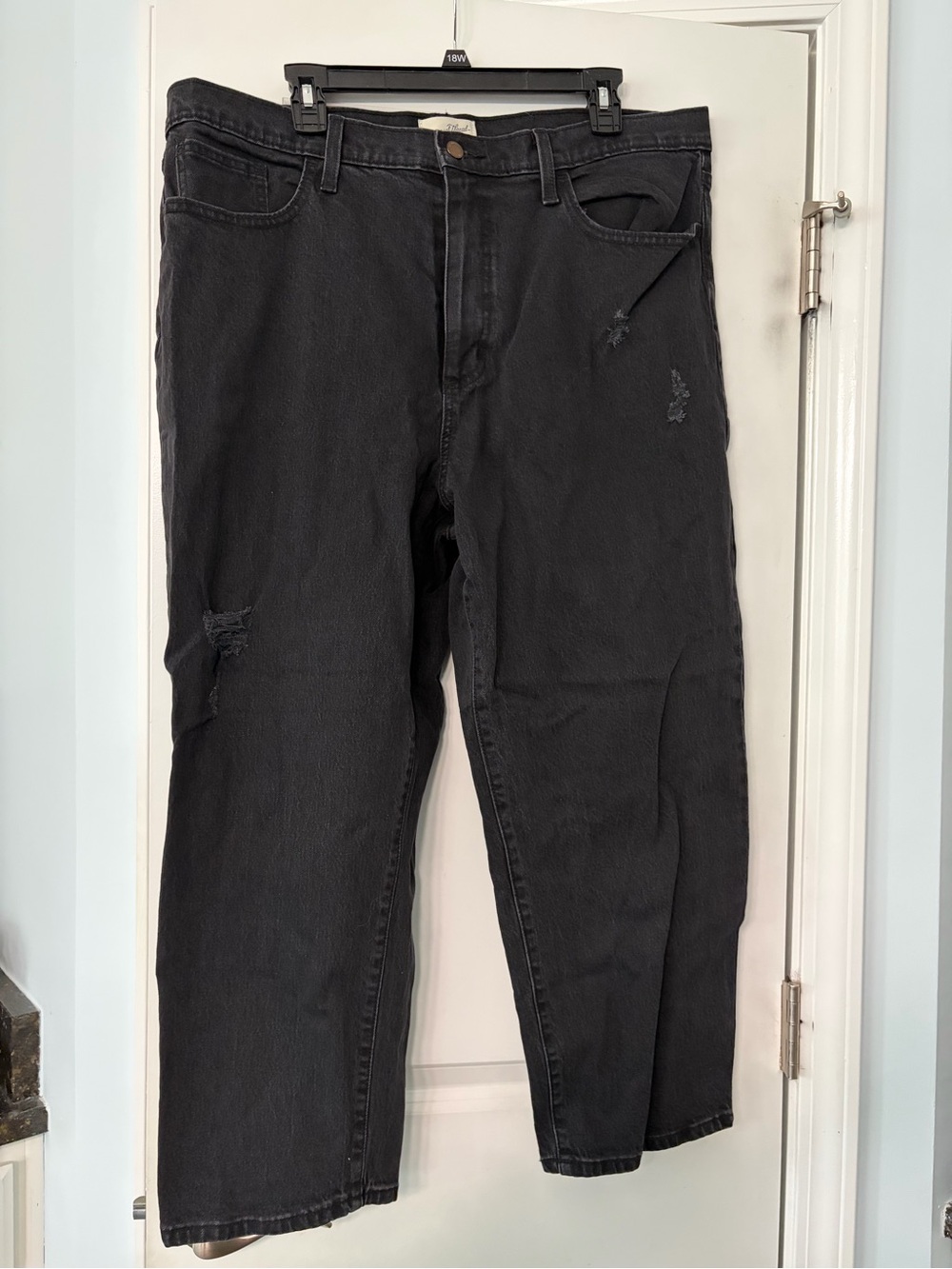 Universal Thread Women’s Black Jeans with Distressed Details